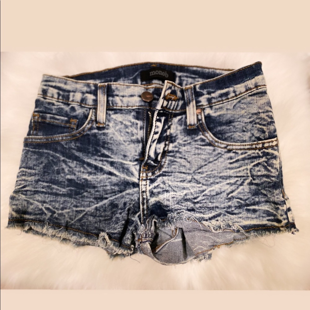 High waisted acid washed shorts